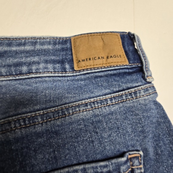 American Eagle Shortie Short Womens Size 4 Hi Rise Blue Cuffed Distressed Denim - Picture 10 of 14